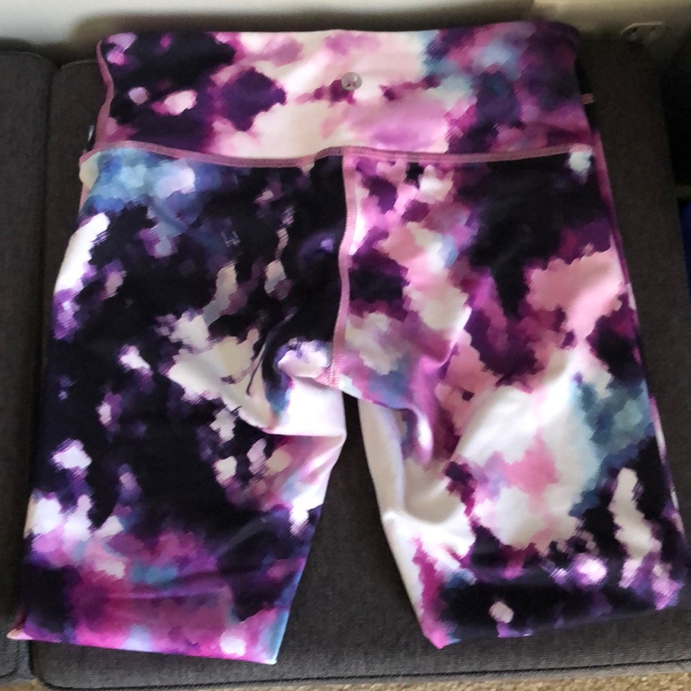 Lululemon Blooming Pixie Crops! - image 4